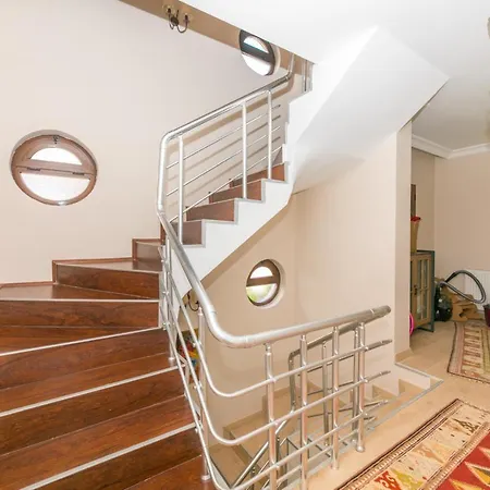 Armut Villa *