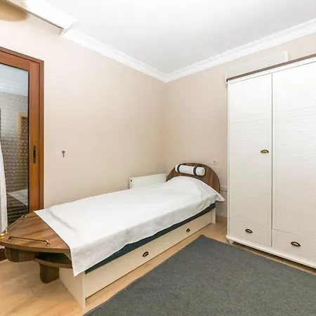 Armut Villa *